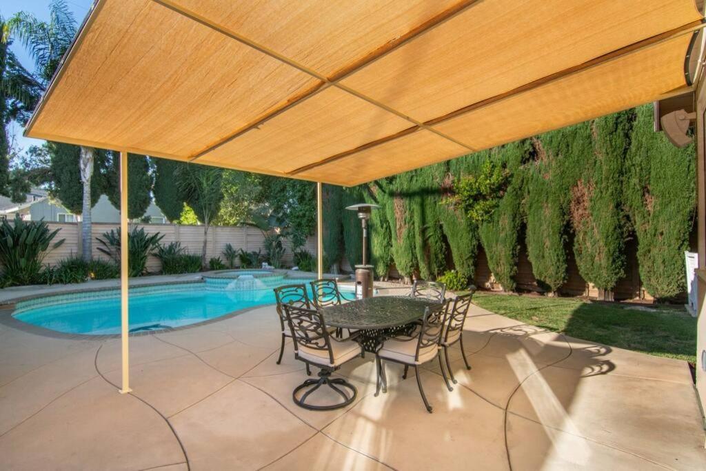 Large Home With Pool + Jacuzzi Los Ángeles Exterior foto